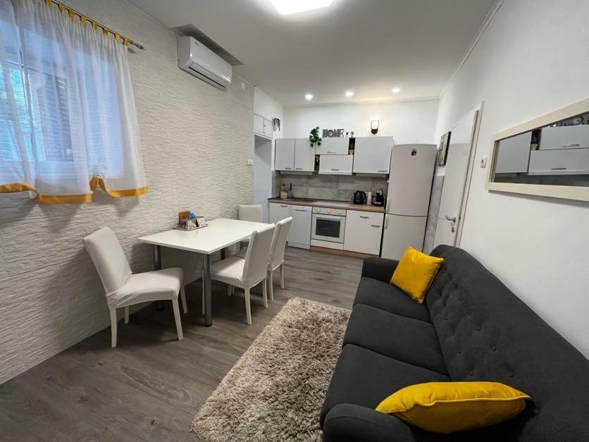 Apartman Plasse Rijeka Exteriér fotografie